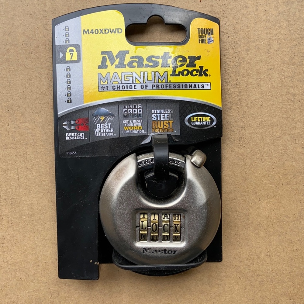 MasterLock Magnum